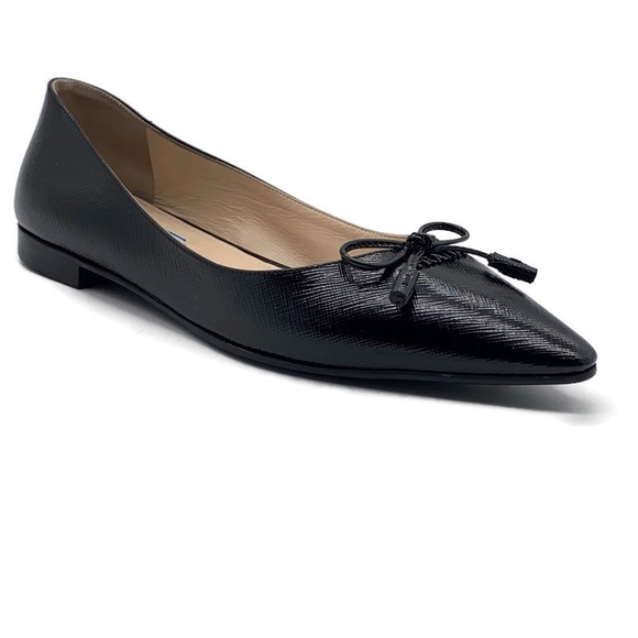 Prada Shoes - Vestaire - Prada Saffiano Bow Logo Pointed Ballet Flats